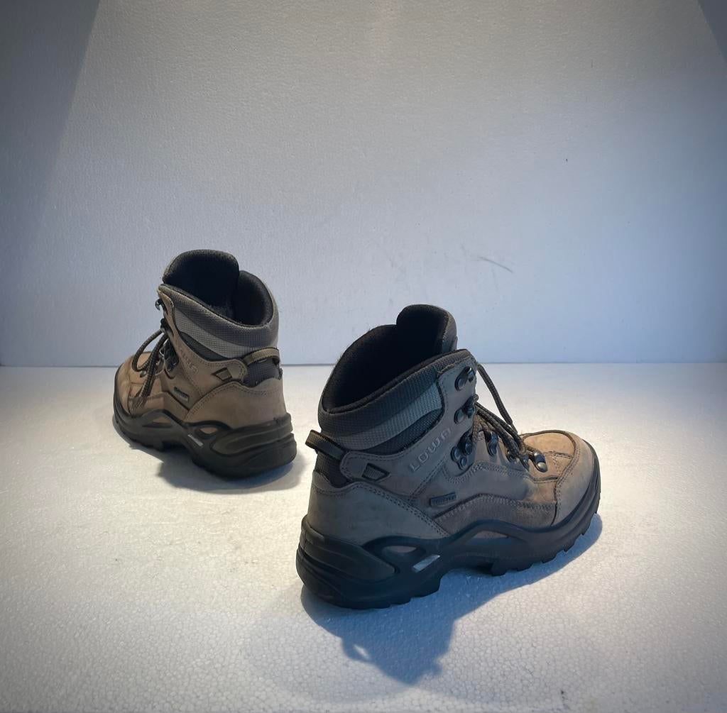 Lowa Renegade Goretex wandel berg schoenen 37 UK 4, Ophalen of Verzenden, Wandelschoenen