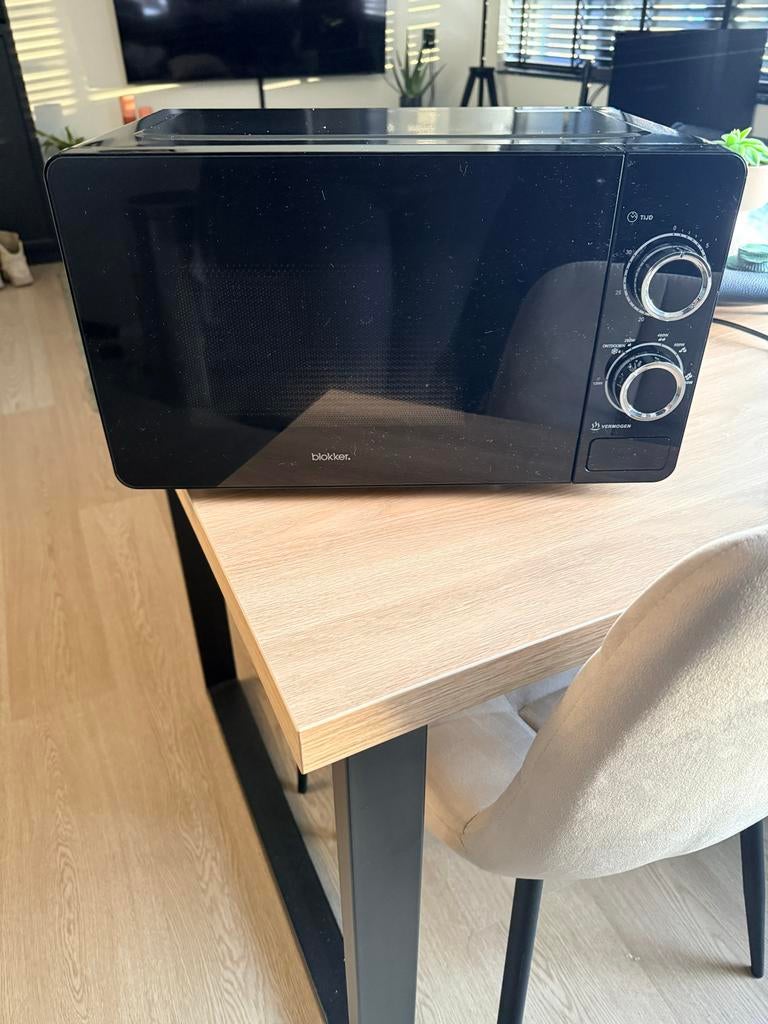 Blokker Magnetron - Zo goed als nieuw, Witgoed en Apparatuur, Magnetrons, Ophalen, Draaiplateau, Vrijstaand, Oven