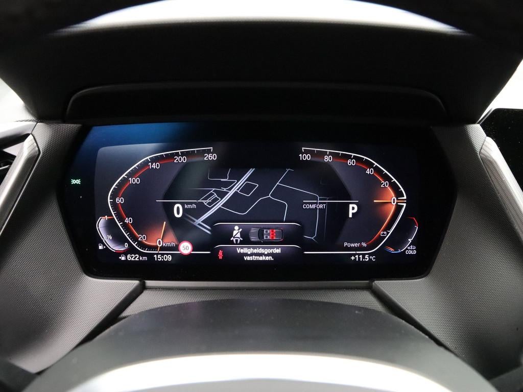 BMW 1 Serie 118i Executive Edition (bj 2021, automaat), Auto's, Gebruikt, Lichtsensor, Met garantie (alle), Origineel Nederlands