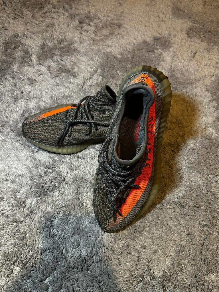 Adidas Yeezy Boost 350 V2 Beluga - Maat 41/43, Kleding | Heren, Schoenen, Ophalen of Verzenden, Nieuw, Overige kleuren