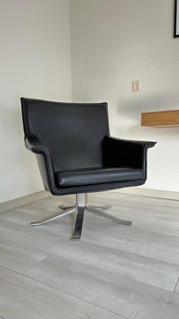 Design on Stock Djenné Lederen Fauteuil, Huis en Inrichting, Ophalen, Zo goed als nieuw, Leer, 75 tot 100 cm