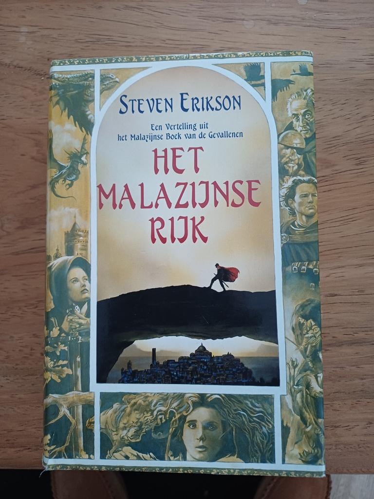Het Malazijnse Rijk - Steven Erikson, Boeken, Ophalen of Verzenden, Zo goed als nieuw, Steven Erikson