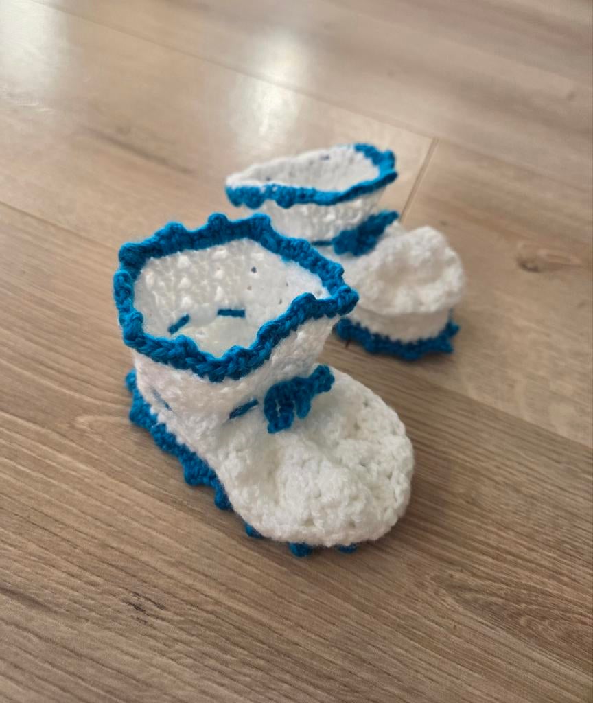 Handgemaakte baby slofjes, Slofjes, Handgemaakt, Nieuw, Verzenden