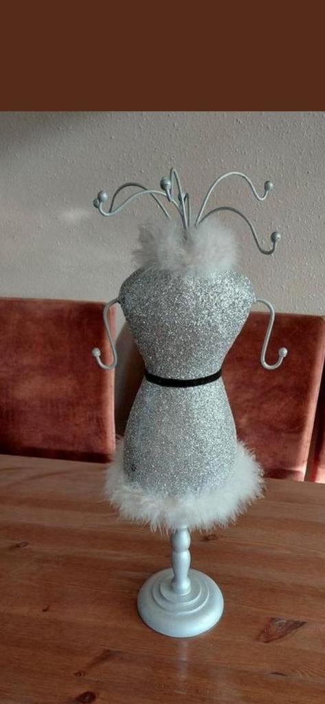 Houder voor sieraden  nu ophalen 3,50, Sieraden, Tassen en Uiterlijk, Overige Accessoires, Ophalen of Verzenden