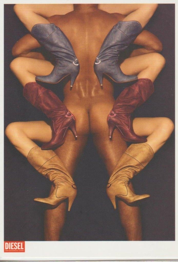 Diesel Laarsjes reclamekaart / blote billen., Verzamelen, Ansichtkaarten | Themakaarten, Verzenden, 1980 tot heden, Ongelopen