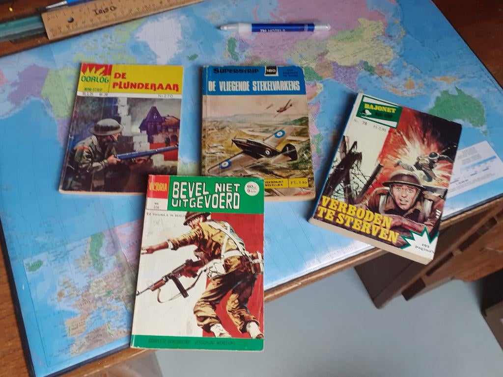 4 Oorlogstrips boekjes - Jaren 80  Bajonet - Ver, Boeken, Meerdere stripboeken, Verzenden, Zo goed als nieuw