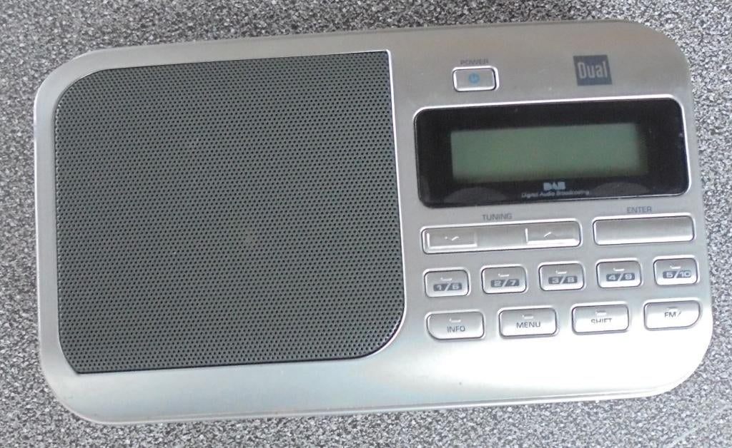 NOODRADIO nodig ? DAB RADIO merk DUAL - type DAB4, Ophalen of Verzenden, Zo goed als nieuw, Radio