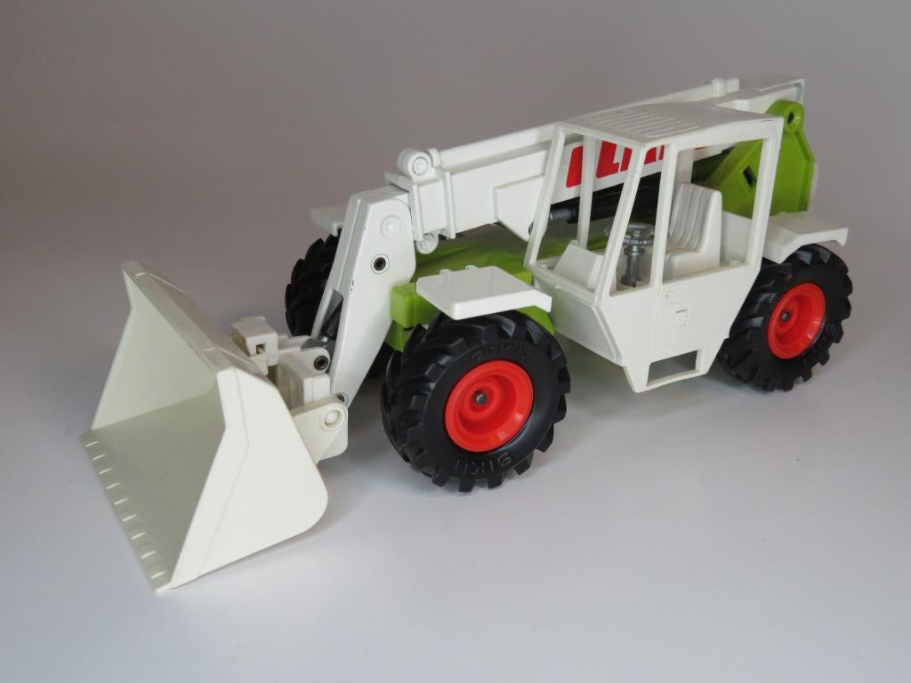 Claas Ranger 911R, Hobby en Vrije tijd, Modelauto's | 1:32, Zo goed als nieuw, Tractor of Landbouw, Overige merken, Ophalen of Verzenden