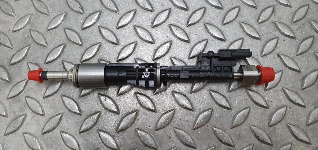 BMW 5 SERIES BRANDSTOF INJECTOR / VERSTUIVER 2013, Gebruikt, -, -, Ophalen of Verzenden