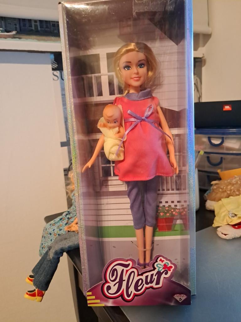 Een fleur pop, Verzamelen, Poppen, Ophalen of Verzenden, Pop