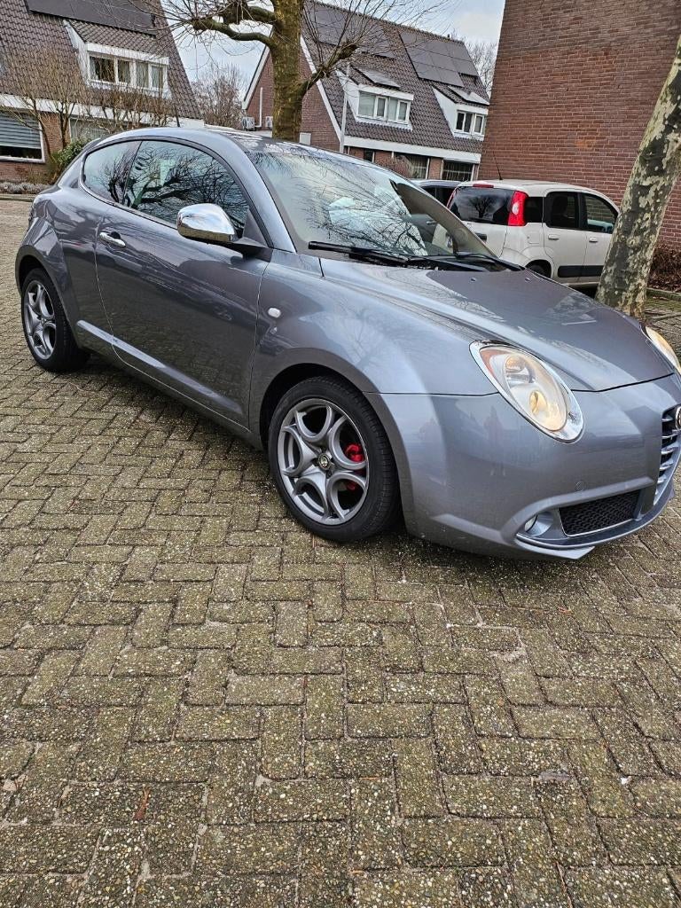 Alfa Romeo MiTo 0.9 Turbo Twin AIR 63KW 2012 Grijs, Voorwielaandrijving, Zwart, 49 €/maand, 24 km/l