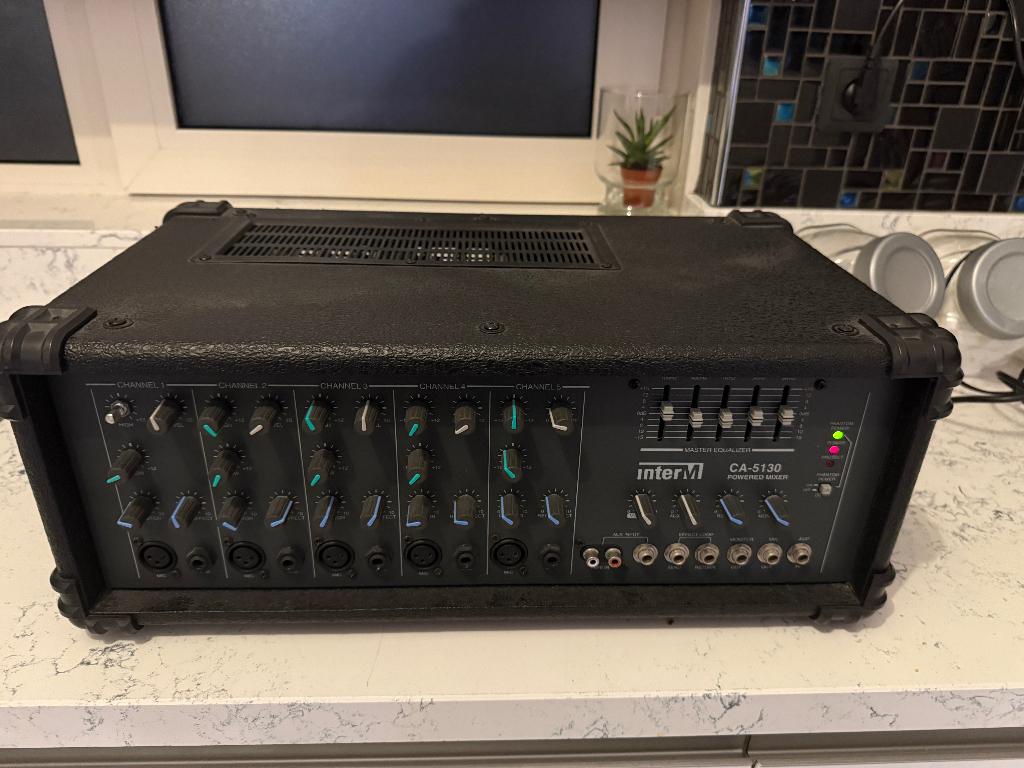 InterM CA-5130 versterker/ mengpaneel, Muziek en Instrumenten, Mengpanelen, Ophalen, Zo goed als nieuw, Microfooningang