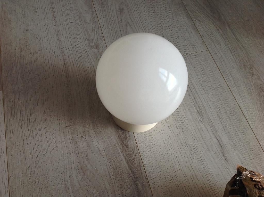 Partij 11 plafonnieres lichte kleur inclusief schroeven, Ophalen of Verzenden, Gebruikt, Glas