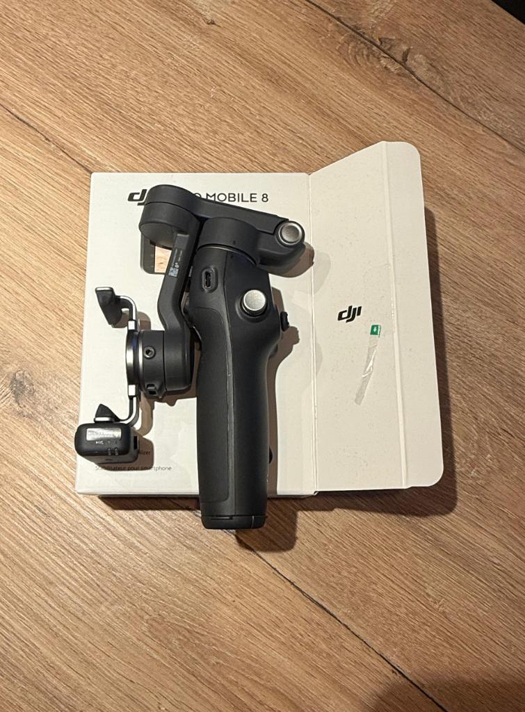DJI Osmo Mobile 8 Nieuw, Audio, Tv en Foto, Fotografie | Statieven en Balhoofden, Ophalen, Zo goed als nieuw, Minder dan 150 cm