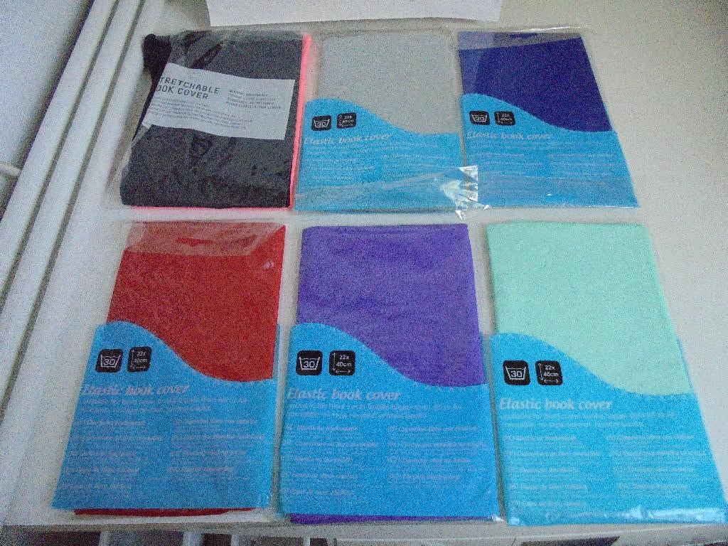 Boekenkaften 7 stuks nieuw kaft en strechhoezen, Diversen, Ophalen of Verzenden, Nieuw