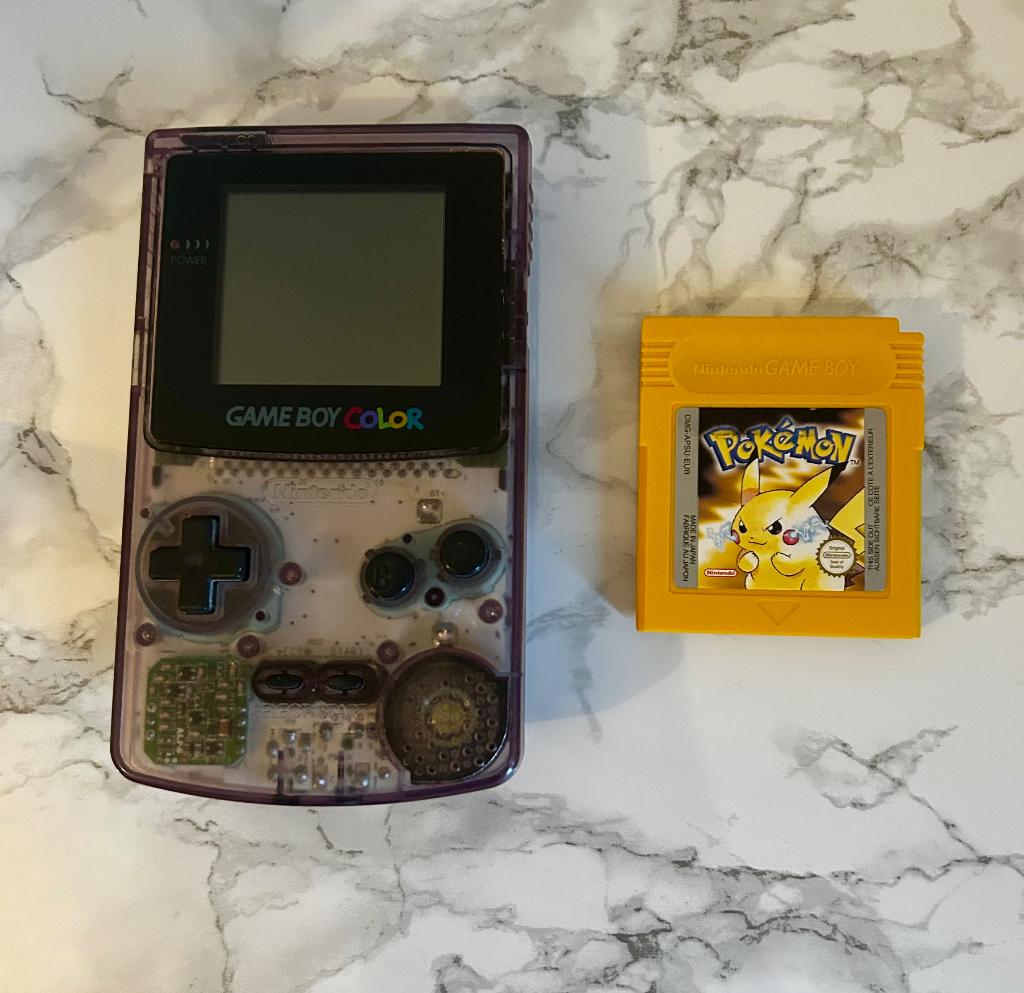 Gameboy + Pokemon Yellow, Spelcomputers en Games, Games | Nintendo Game Boy, 1 speler, Zo goed als nieuw, Vanaf 3 jaar, Ophalen