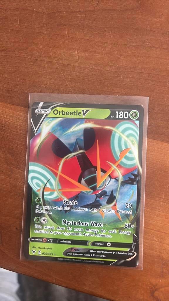 Orbeetle V, Hobby en Vrije tijd, Verzamelkaartspellen | Pokémon, Ophalen of Verzenden, Zo goed als nieuw