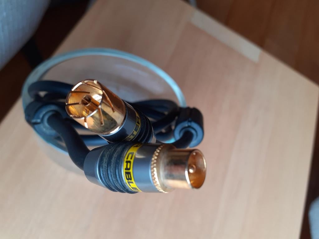 Coaxkabel Monster Cable verdeler-splitter inline connector, Ophalen of Verzenden, Minder dan 2 meter