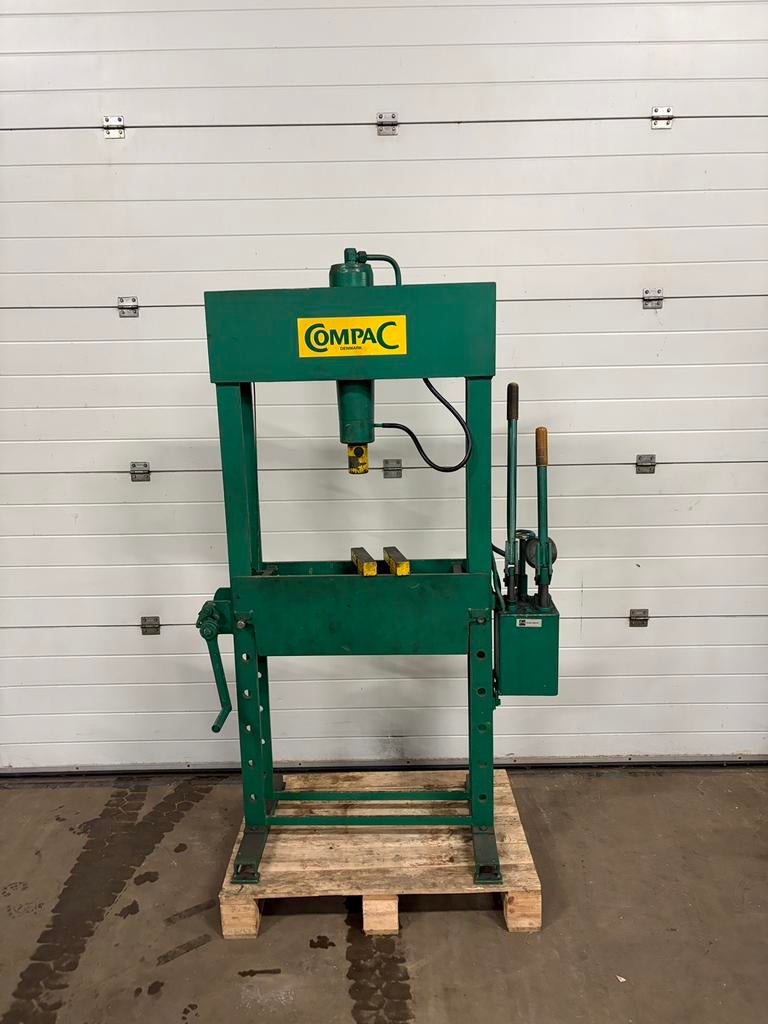 Compac 25T werkplaatspers lagerpers garagepers pers, Doe-het-zelf en Verbouw, Gereedschap | Handgereedschap, Zo goed als nieuw