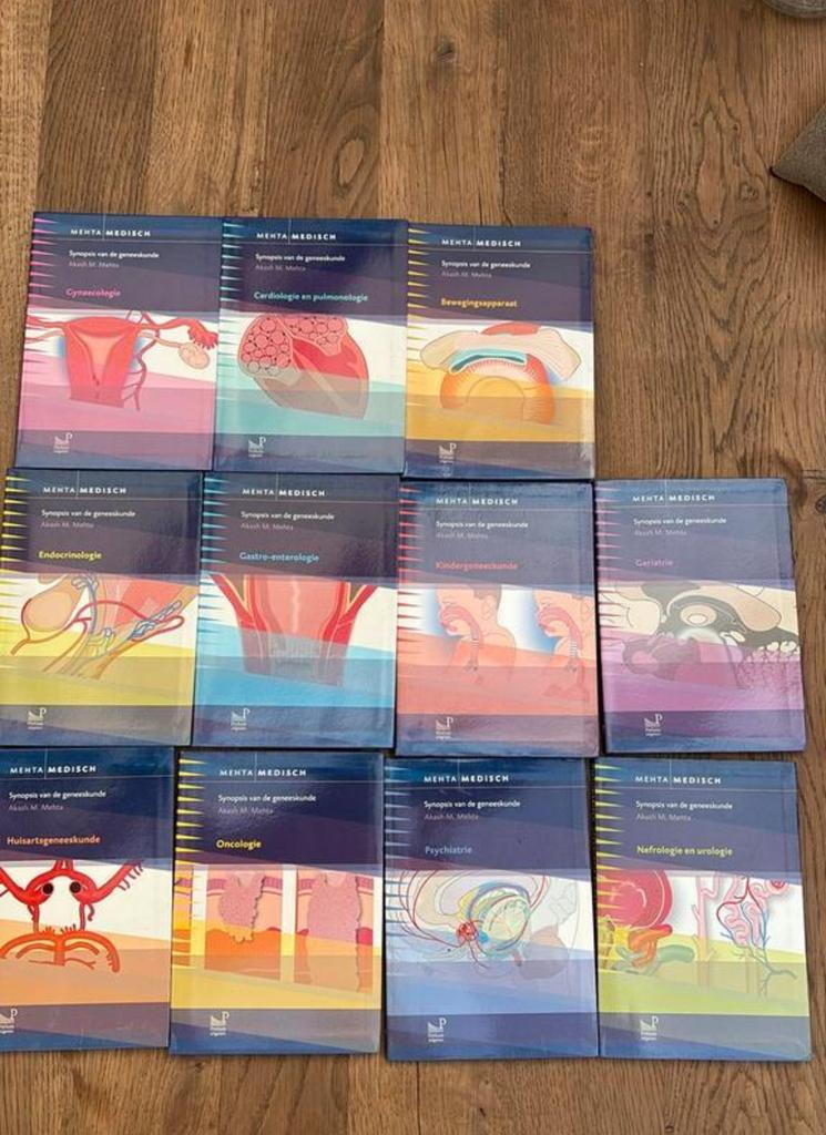Metha Medisch serie 11 delen, Ophalen, Zo goed als nieuw