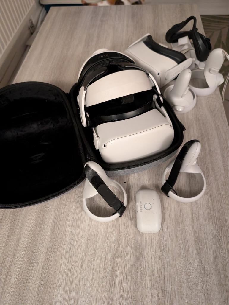 Oculus Quest 2 + BoboVR Strap + Extra headset(Defect), Ophalen of Verzenden, Gebruikt, VR-bril, Pc