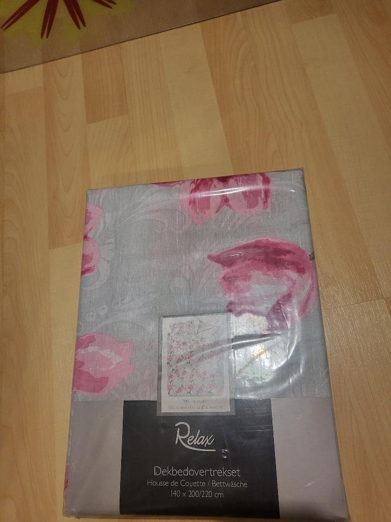 Dekbedhoes 140x200 cm 1 persoons NIEUW, Dekbedovertrek, Nieuw, Ophalen of Verzenden, Overige kleuren