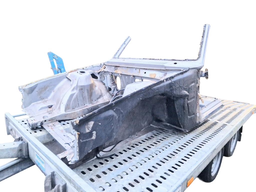 Voorkop Volvo 240 2.3 GLT Inj. ('82-'94) 1304402, Gebruikt, Ophalen of Verzenden, Volvo, Volvo