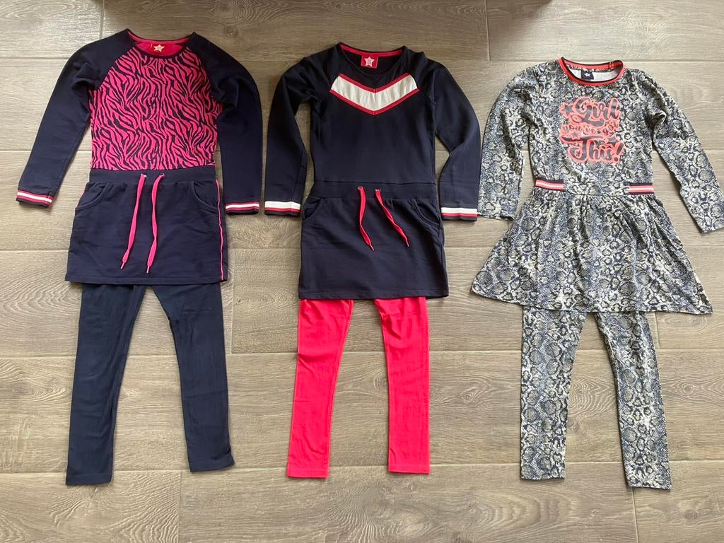 Jurken 128 134, Kinderen en Baby's, Kinderkleding | Maat 128, Ophalen of Verzenden, Gebruikt, Meisje, Jurk of Rok