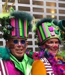 Carnavalspakje met foamhoed, Ophalen of Verzenden, Gedragen, Maat 38/40 (M), Carnaval