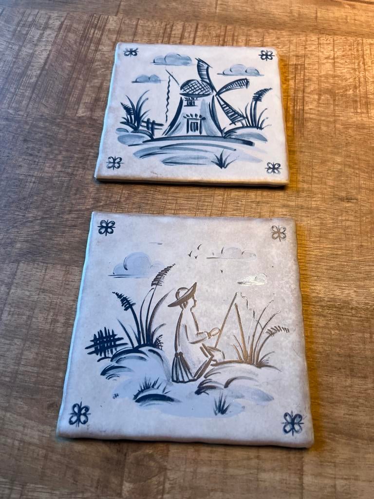 Oude tegels: Molen en Visser - 14,5x14,5 cm, Antiek en Kunst, Antiek | Wandborden en Tegels, Ophalen of Verzenden