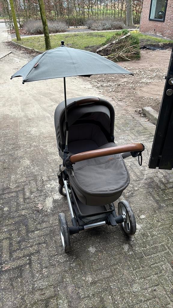 Mutsu nio kinderwagen, Kinderen en Baby's, Kinderwagens en Combinaties, Ophalen of Verzenden, Zo goed als nieuw, Mutsy