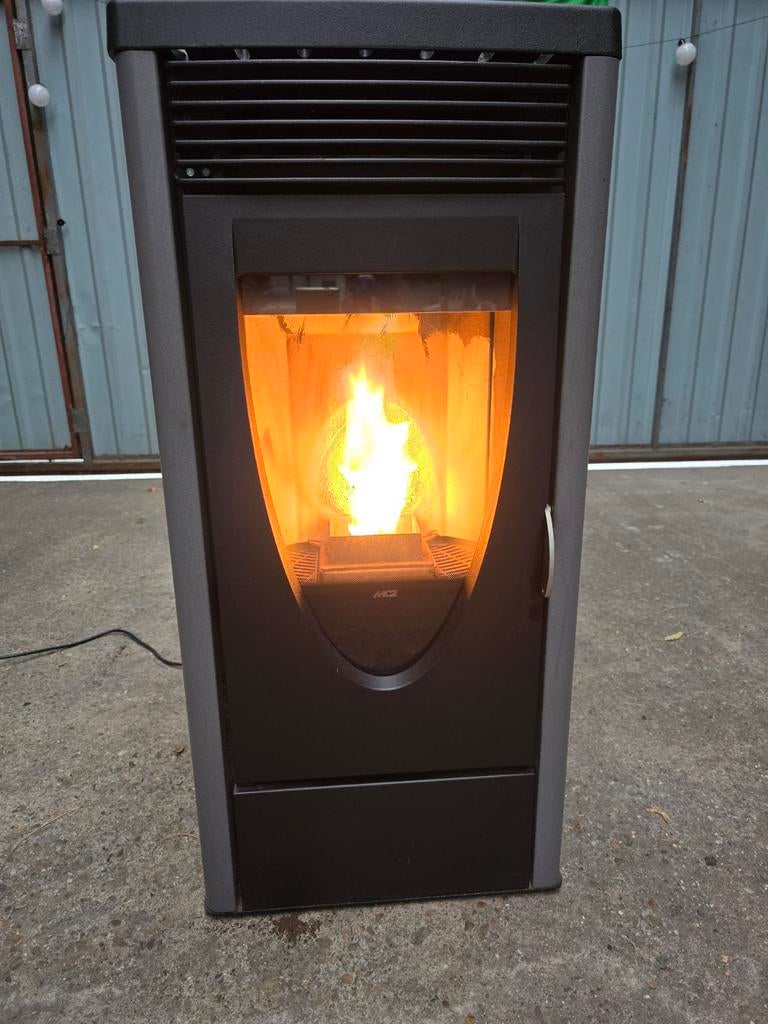 Pelletkachel mcz 8kw, Ophalen of Verzenden, Zo goed als nieuw, Overige brandstoffen, Pelletkachel