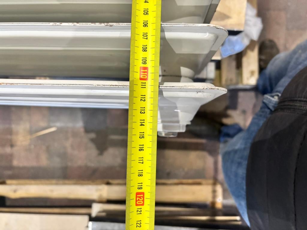 1 stuk gietijzeren kolom radiator 120x60 cm (wit), Doe-het-zelf en Verbouw, Ophalen, 30 tot 80 cm, Gebruikt, Radiator