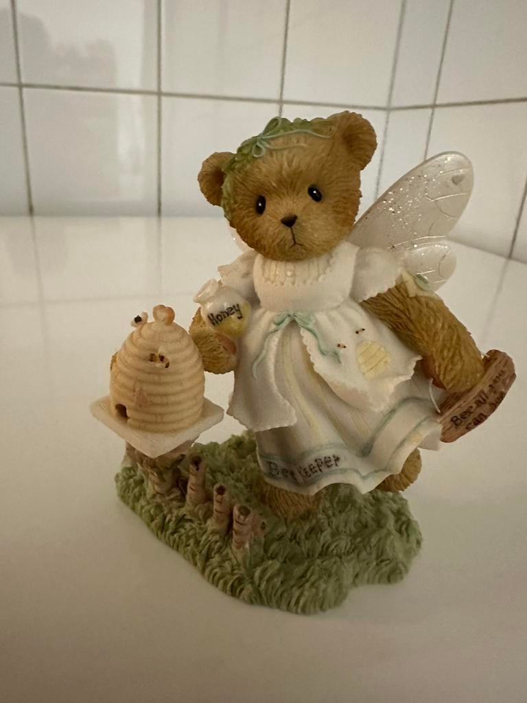 Cherished teddies Leigh 2004, Verzamelen, Ophalen of Verzenden, Zo goed als nieuw, Beeldje, Cherished Teddies