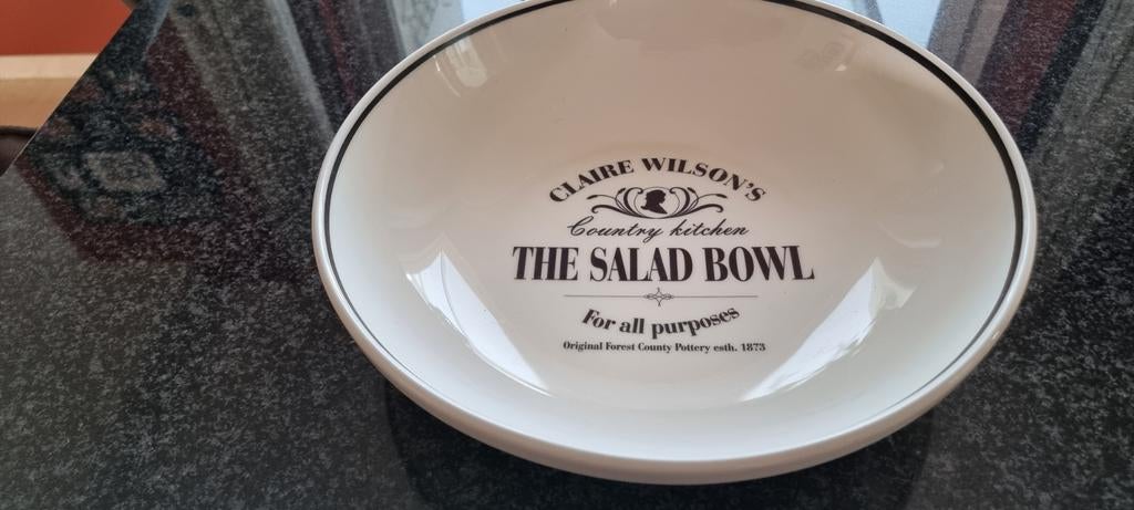 Claire Wilson's The Salad Bowl - Saladeschaal, Ophalen of Verzenden, Porselein, Overige stijlen, Schaal of Schalen