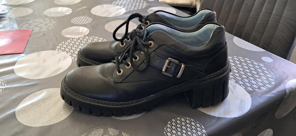 Schoenen 42 merk  mag, Zwart, Ophalen of Verzenden, Sneakers of Gympen, Zo goed als nieuw