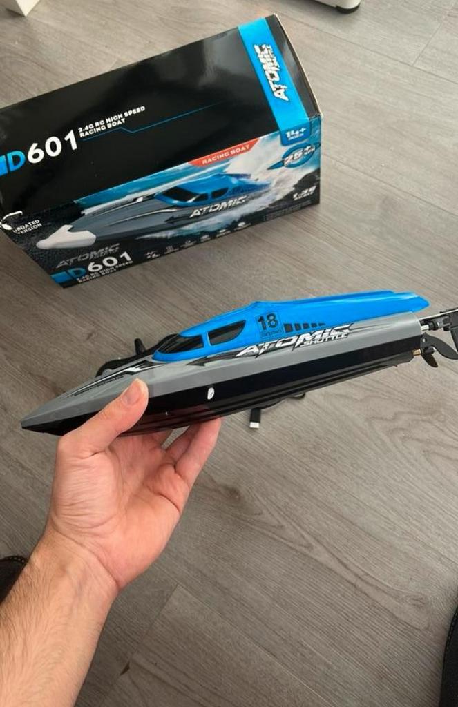 Snelle rc boot 25 km/u, Ophalen of Verzenden, Zo goed als nieuw