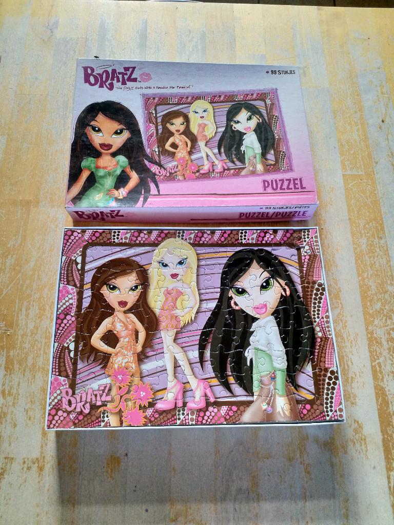 Puzzel van Bratz, 99 stukjes, Ophalen of Verzenden, Meer dan 50 stukjes, Gebruikt, 6 jaar of ouder