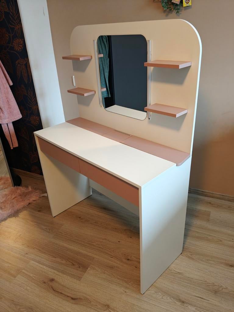 Kaptafel met spiegel en planken, Ophalen