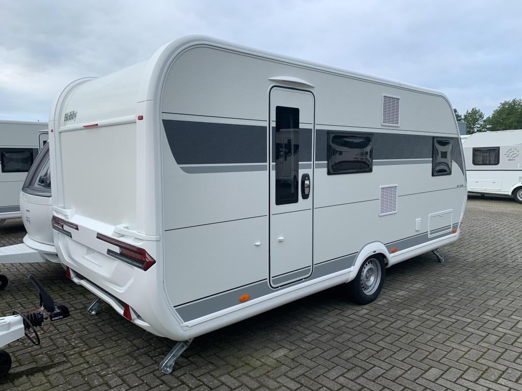 Hobby De Luxe 490 KMF Model 2026, Schokbreker, Dwarsbed, Hobby, Bedrijf