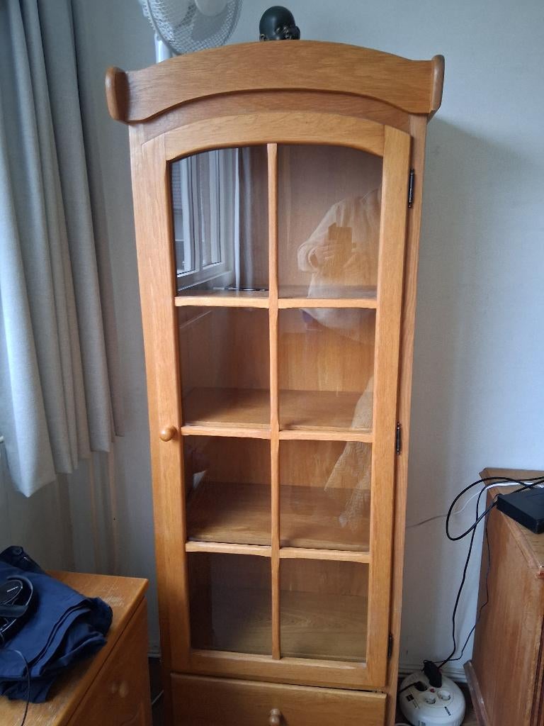 Blank eiken vitrinekast, Ophalen, Met deur(en), Blank eiken, Eikenhout