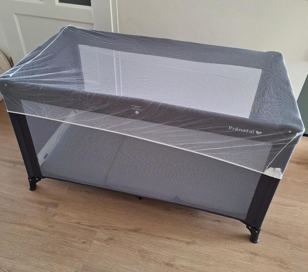 Prénatal campingbedje met matras en klamboe, Ophalen, Gebruikt, Rechthoekig