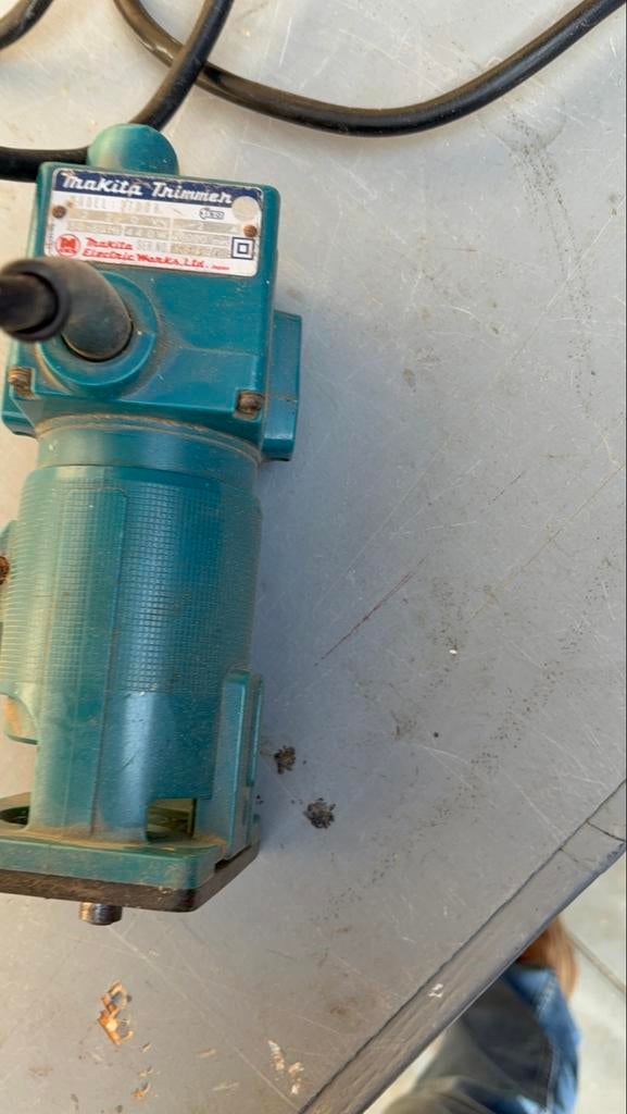 Makita Trimmer M3700B - Elektrische Kantenfrees, Ophalen of Verzenden, Gebruikt, Elektrisch, Kantenfrees