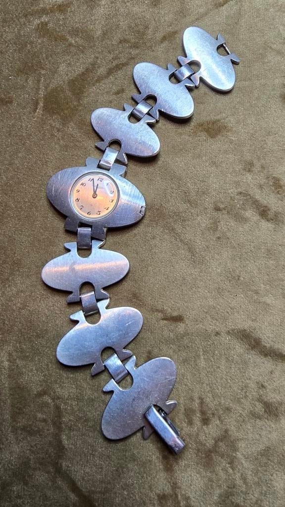 Zilveren vintage design horloge. Werkt perfect., Ophalen of Verzenden, Zo goed als nieuw, Zilver, Overige merken