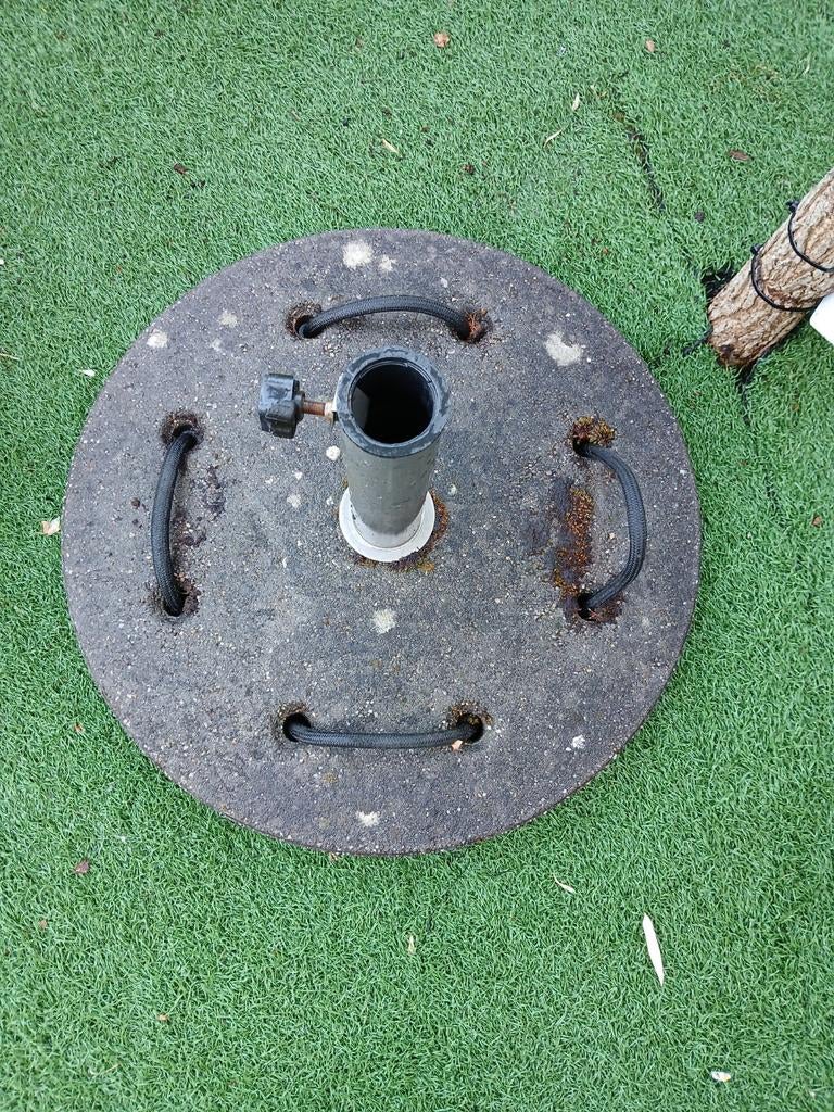 Zware, degelijke parasolvoet - Ophalen in Andel, Tuin en Terras, Ophalen, Gebruikt, Parasolvoet