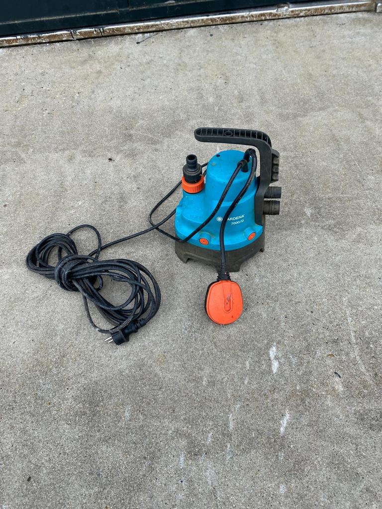 Gardena Dompelpomp 7000/D - Krachtig en Betrouwbaar, Ophalen of Verzenden, Gebruikt, Elektrisch, Dompelpomp