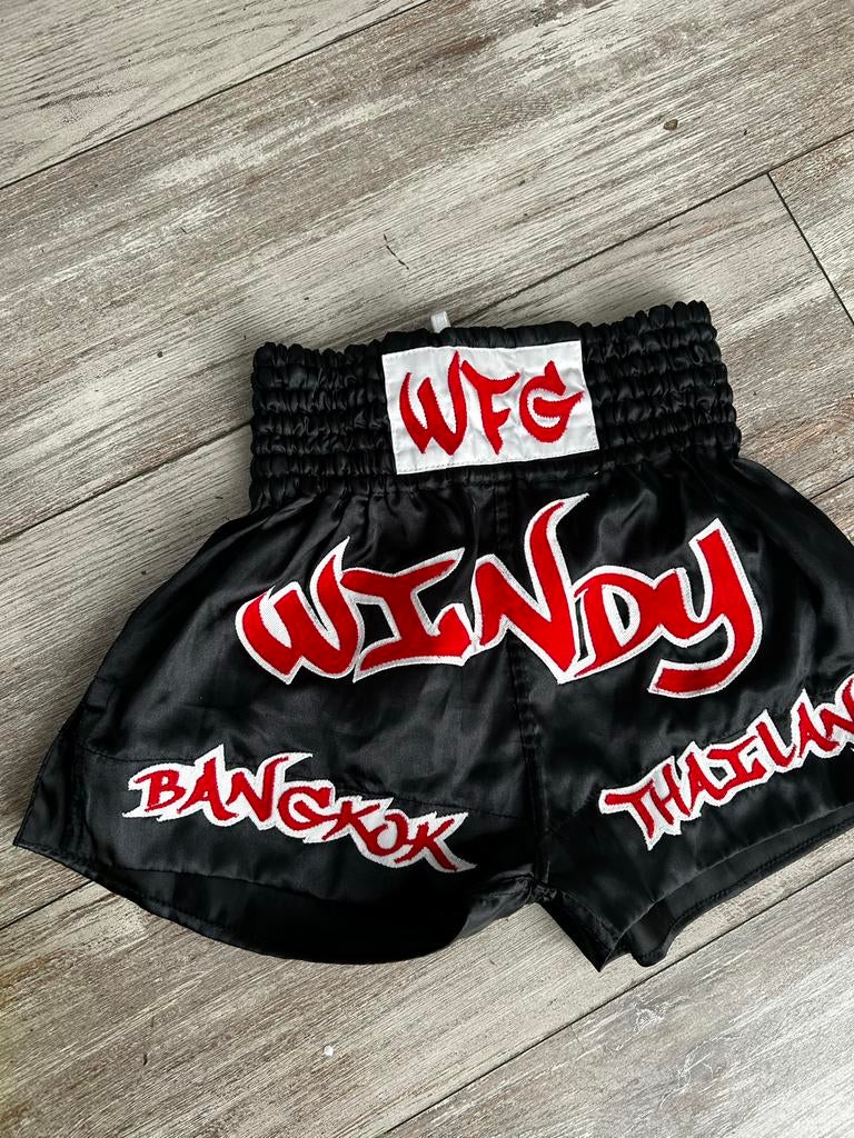 Windy Muay Thai Boksbroekje Zwart - Maat S/XS, Sport en Fitness, Vechtsporten en Zelfverdediging, Overige, Ophalen of Verzenden