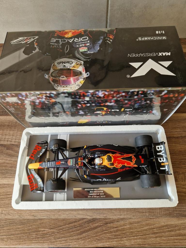 Max verstappen RB18 winnaar Canada 2022 schaal 1/18, Verzenden, Zo goed als nieuw, Formule 1