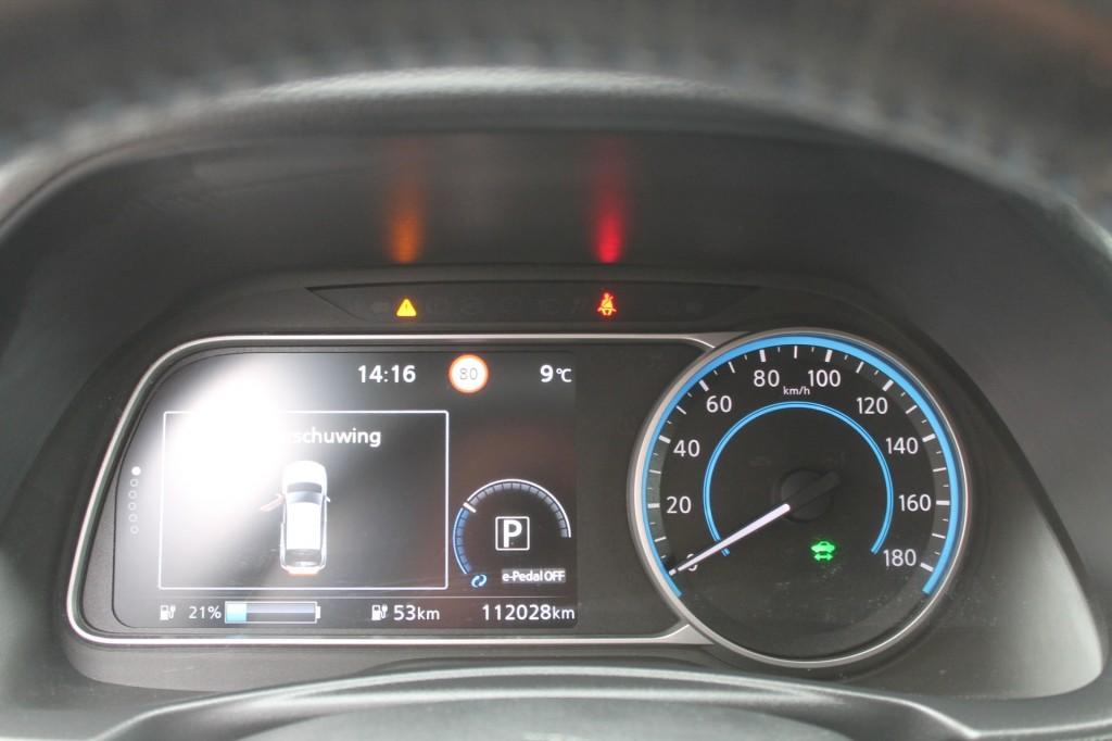 Nissan LEAF TEKNA 40 KWH, Gebruikt, Bluetooth, Wit, 270 km