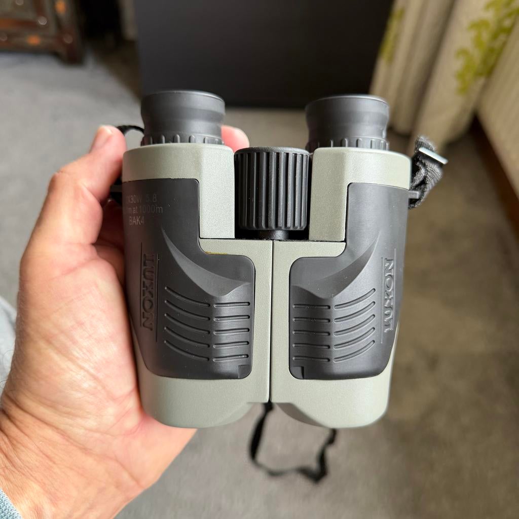 Luxon verrekijker, Audio, Tv en Foto, Optische apparatuur | Verrekijkers, Ophalen of Verzenden, Zo goed als nieuw, Dakkant (recht)